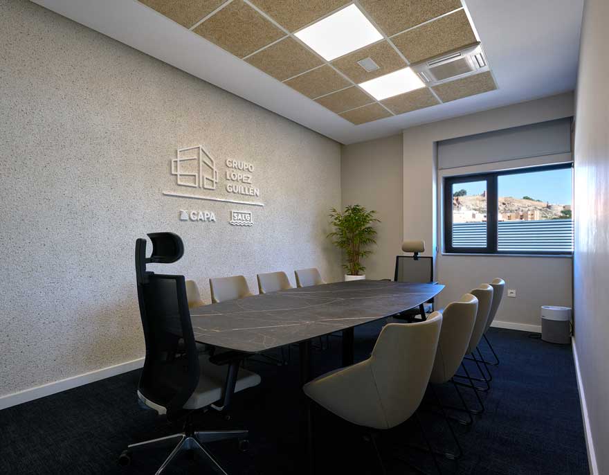 sala de reuniones en diseño de oficina en Almería